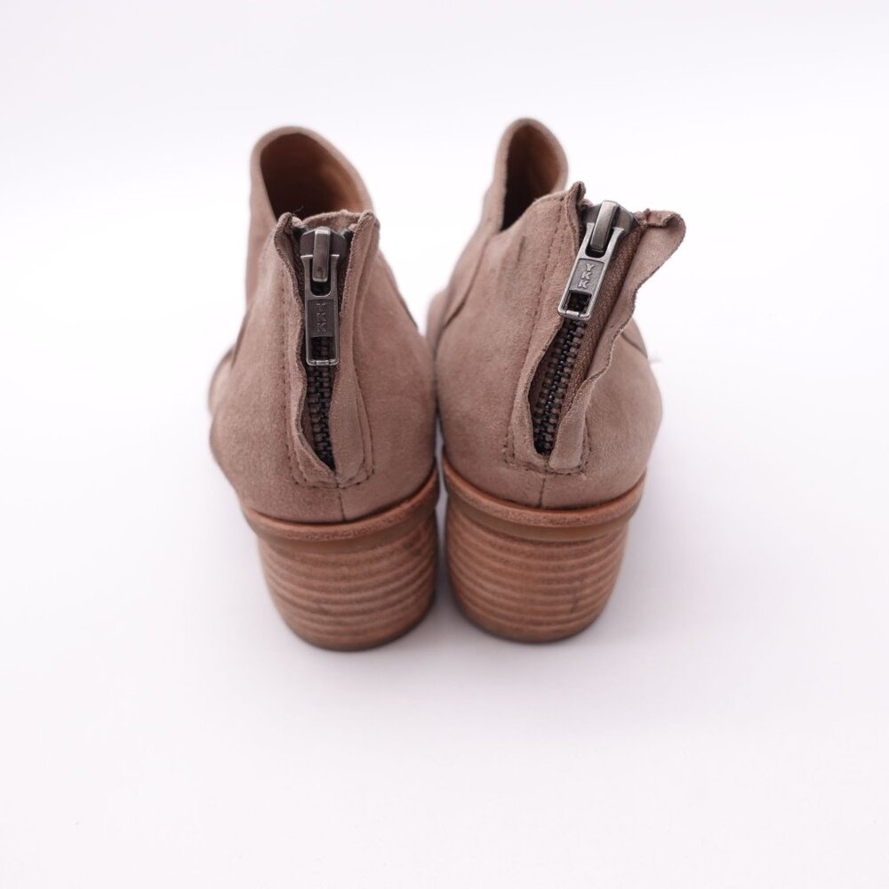 Sofft Catelyn Ruched Suede Rounded Stack Heel Pee… - image 5